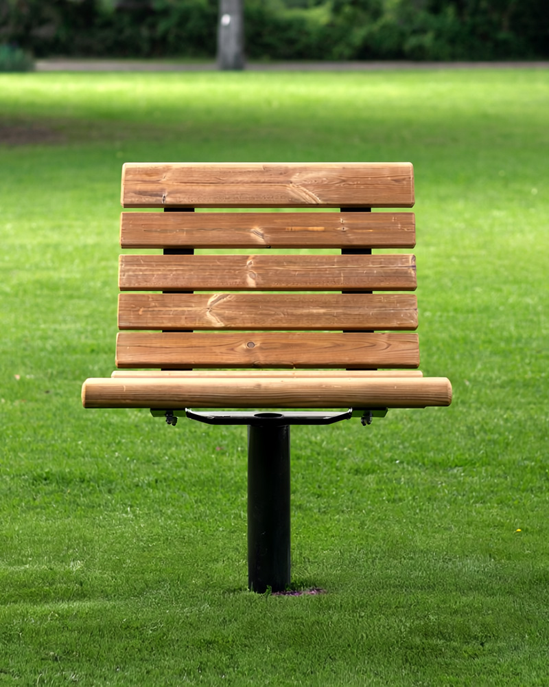 Sofieo chair in Thermally treated pine.